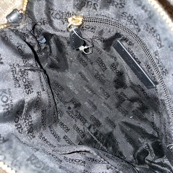 MICHEAL KORS gently used crossbody - Picture 3 of 3